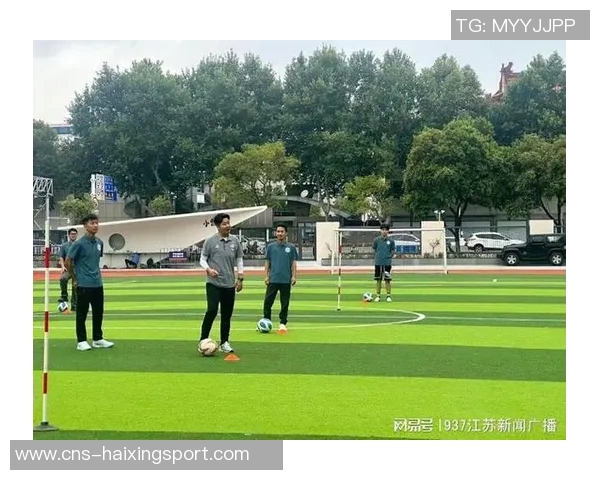提升足球教练水平的关键E级足球教练培训全解析与实践分享 提升足球教练水平的关键E级足球教练培训全解析与实践分享